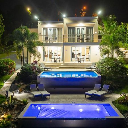 Rincon View Suites Matias 外观 照片