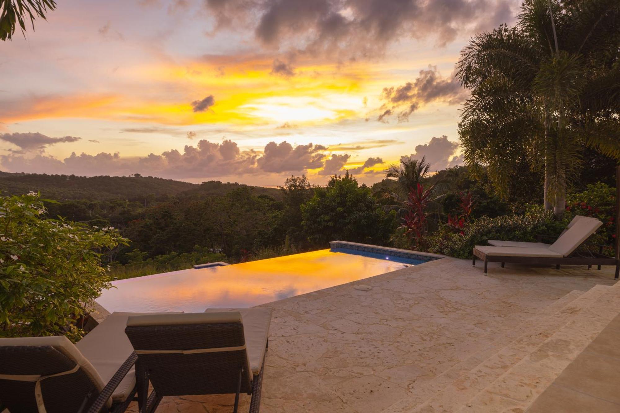 Rincon View Suites Matias 外观 照片